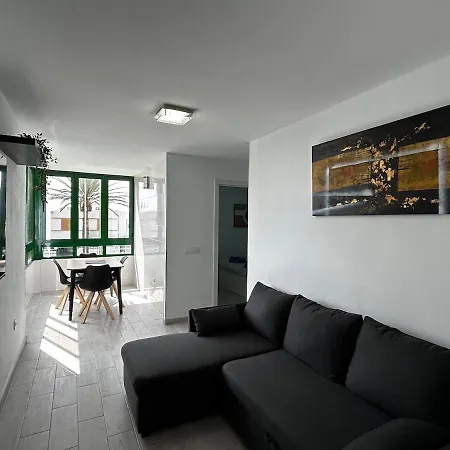 5 Minutes To - Heated Pool Apartamento