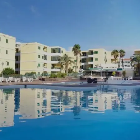 Apartamento 5 Minutes To - Heated Pool